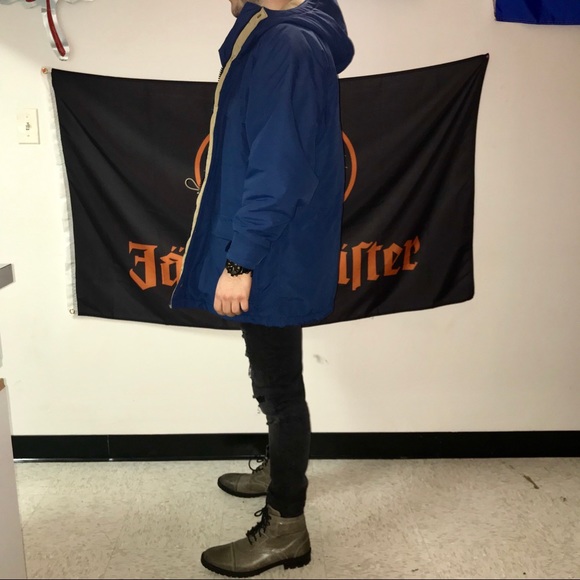 L. L Bean | Men’s Large Blue Winter Jacket - Picture 5 of 8